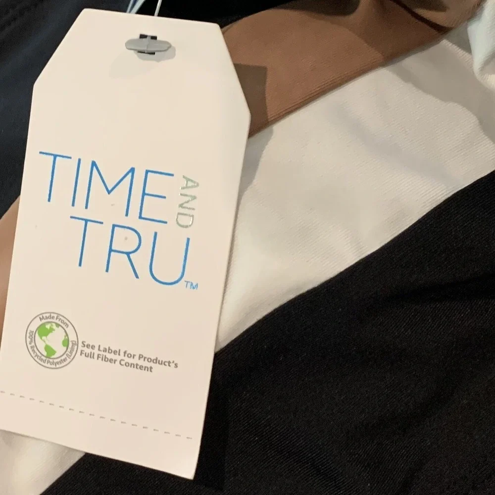 Time and Tru Womens Plus Colorblock Swim Top New with Tags 1X 16W-18W Black Cute